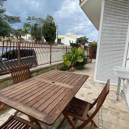 Orsa Maggiore With Private Courtyard شقة أودجانو لا كييزا