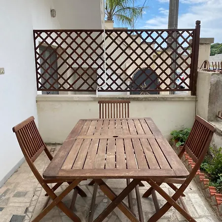 Orsa Maggiore With Private Courtyard أودجانو لا كييزا