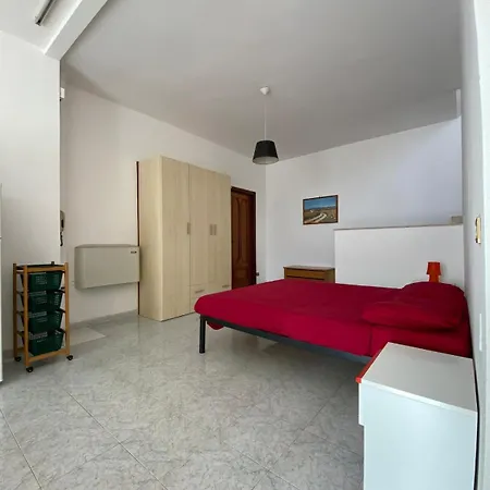 شقة Orsa Maggiore With Private Courtyard أودجانو لا كييزا