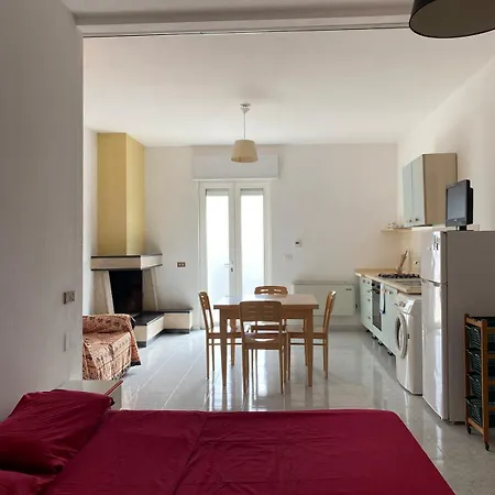 شقة Orsa Maggiore With Private Courtyard